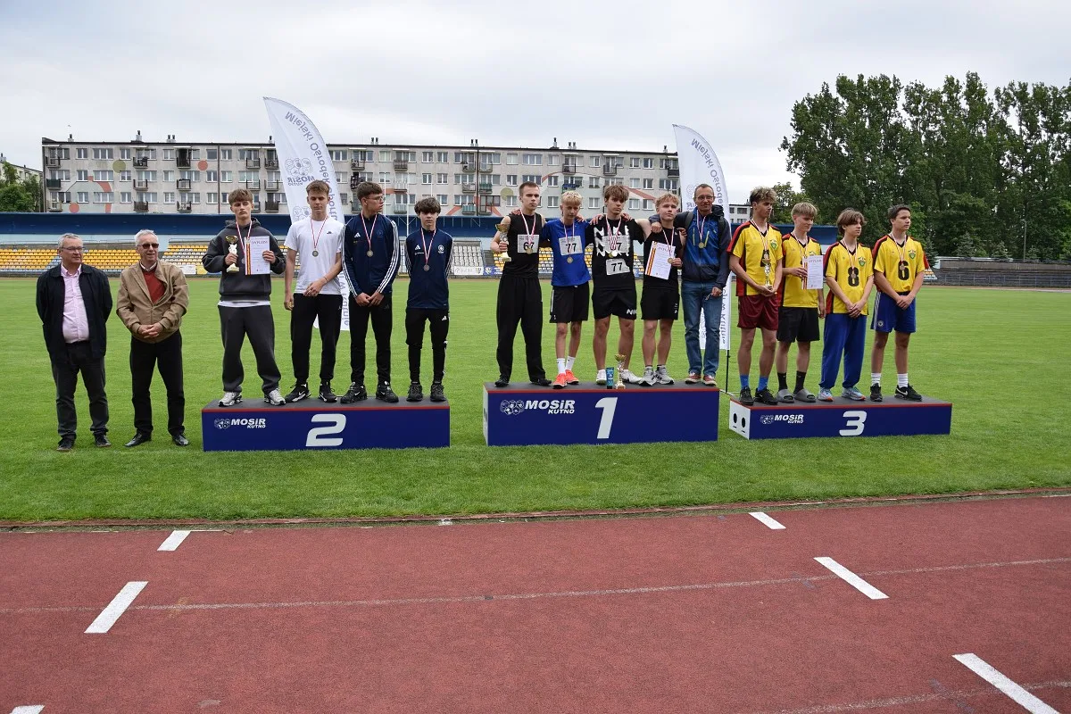 Finał Wojewódzki Festiwalu Sztafet na stadionie MOSiR w Kutnie